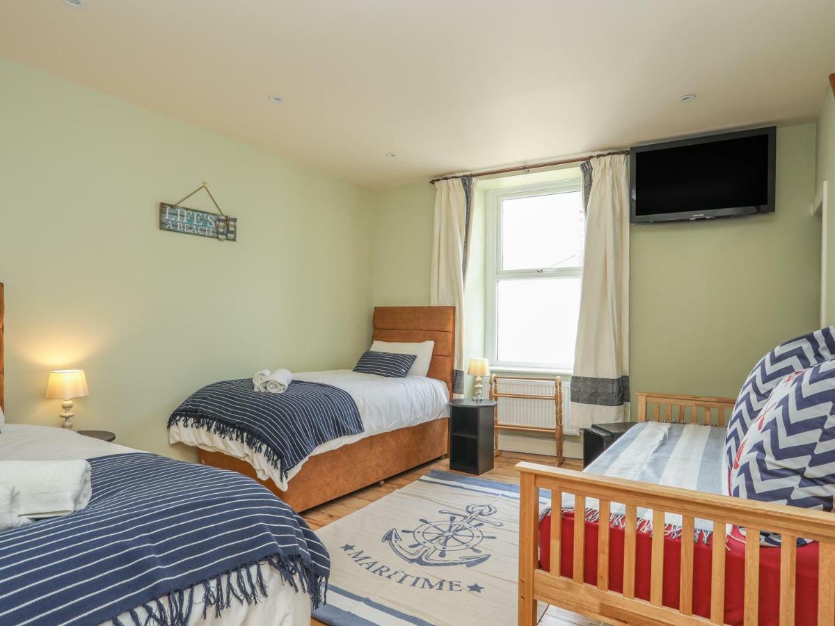 Gadlys House - Waters Edge Lejlighed Beaumaris Eksteriør billede